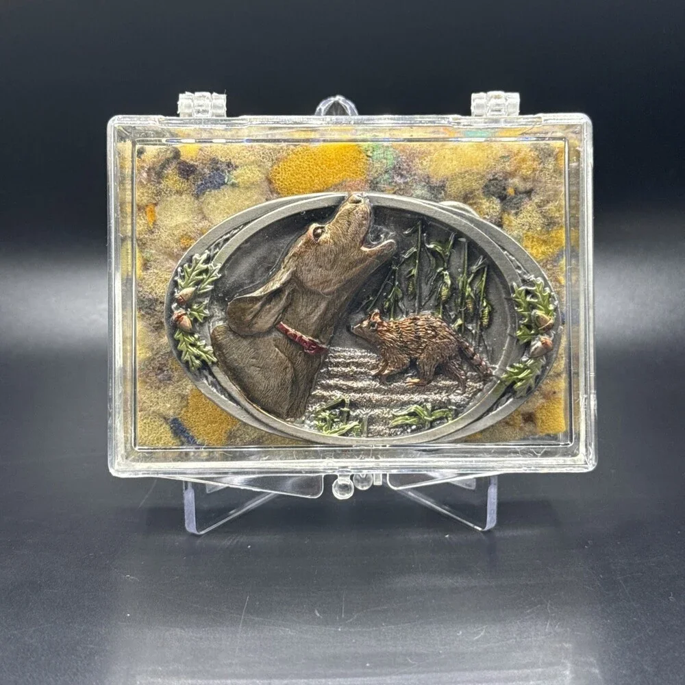 Vintage 1991 Bergamot H-900 Enameled Coon Hunting Belt Buckle Beautiful